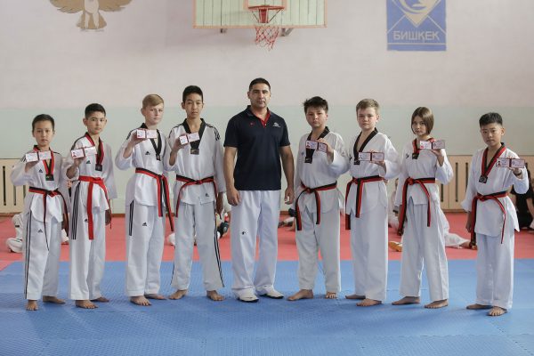Nine students of the Taekwondo Academy of the Kyrgyz Republic were awarded the title “Candidate for Master of Sports of the Kyrgyz Republic”