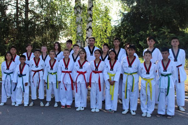 Students of the Taekwondo Academy of the Kyrgyz Republic held a training camp on Issyk-Kul lake 2021