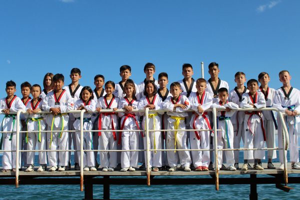 Students of the Taekwondo Academy of the Kyrgyz Republic held a training camp on Issyk-Kul lake