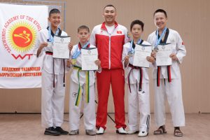 Воспитанники Академии таэквондо Кыргызской Республики завоевали 11 медалей на клубном чемпионате мира по таэквондо