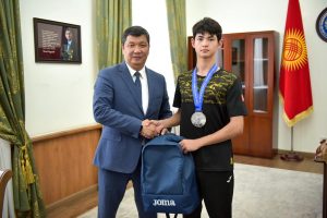 Mayor of Bishkek met with medalists of the World Taekwondo Championship